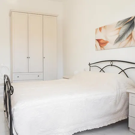De Camillis In St Peter Apartment