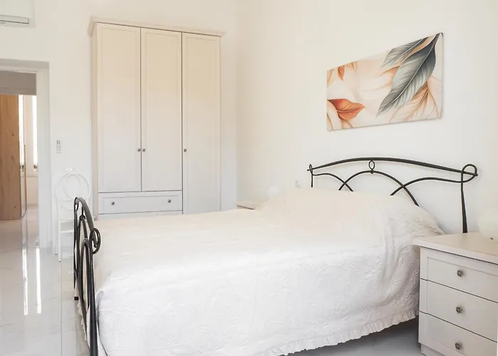 De Camillis In St Peter Apartment